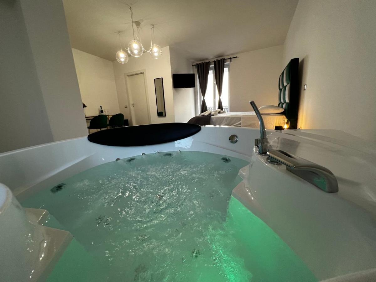 Habitat Luxury Suites Bellona Exteriör bild