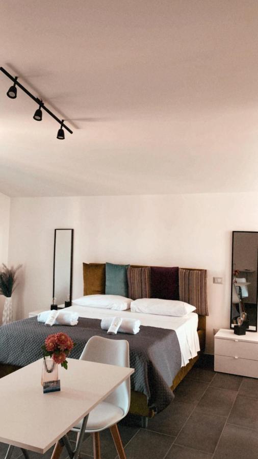 Habitat Luxury Suites Bellona Exteriör bild
