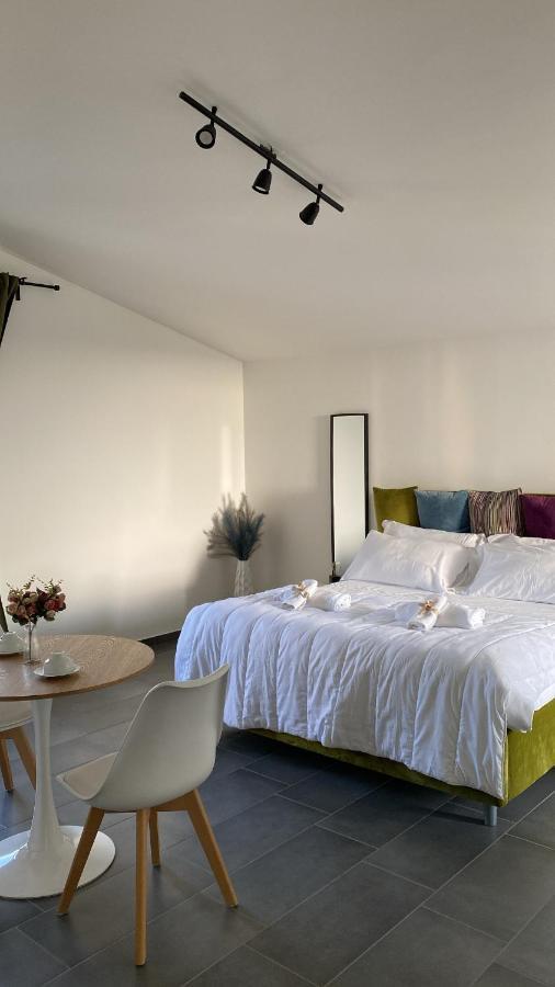 Habitat Luxury Suites Bellona Exteriör bild