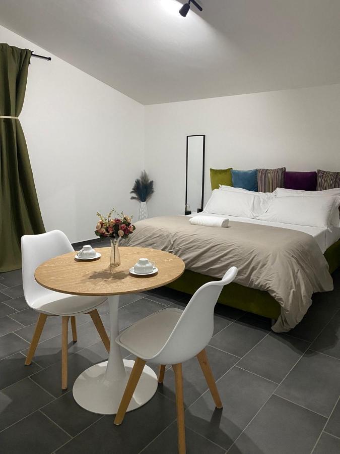 Habitat Luxury Suites Bellona Exteriör bild