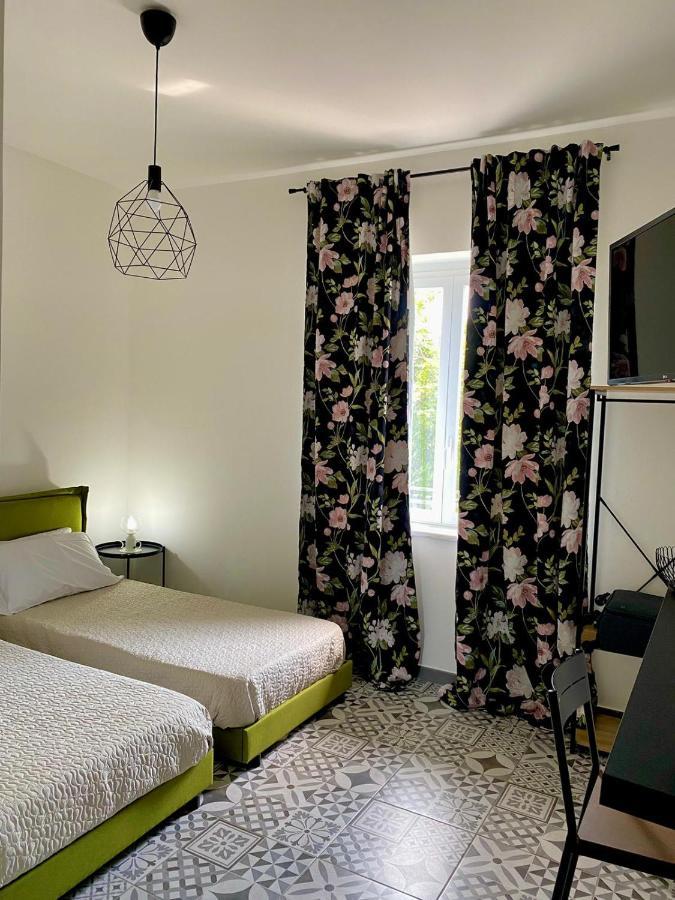 Habitat Luxury Suites Bellona Exteriör bild